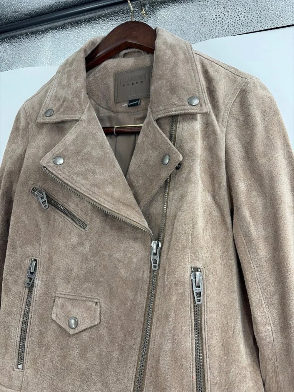 Blank NYC Womens Small Tan Leather Moto Jacket Zippered Pockets Edgy Boho Chic